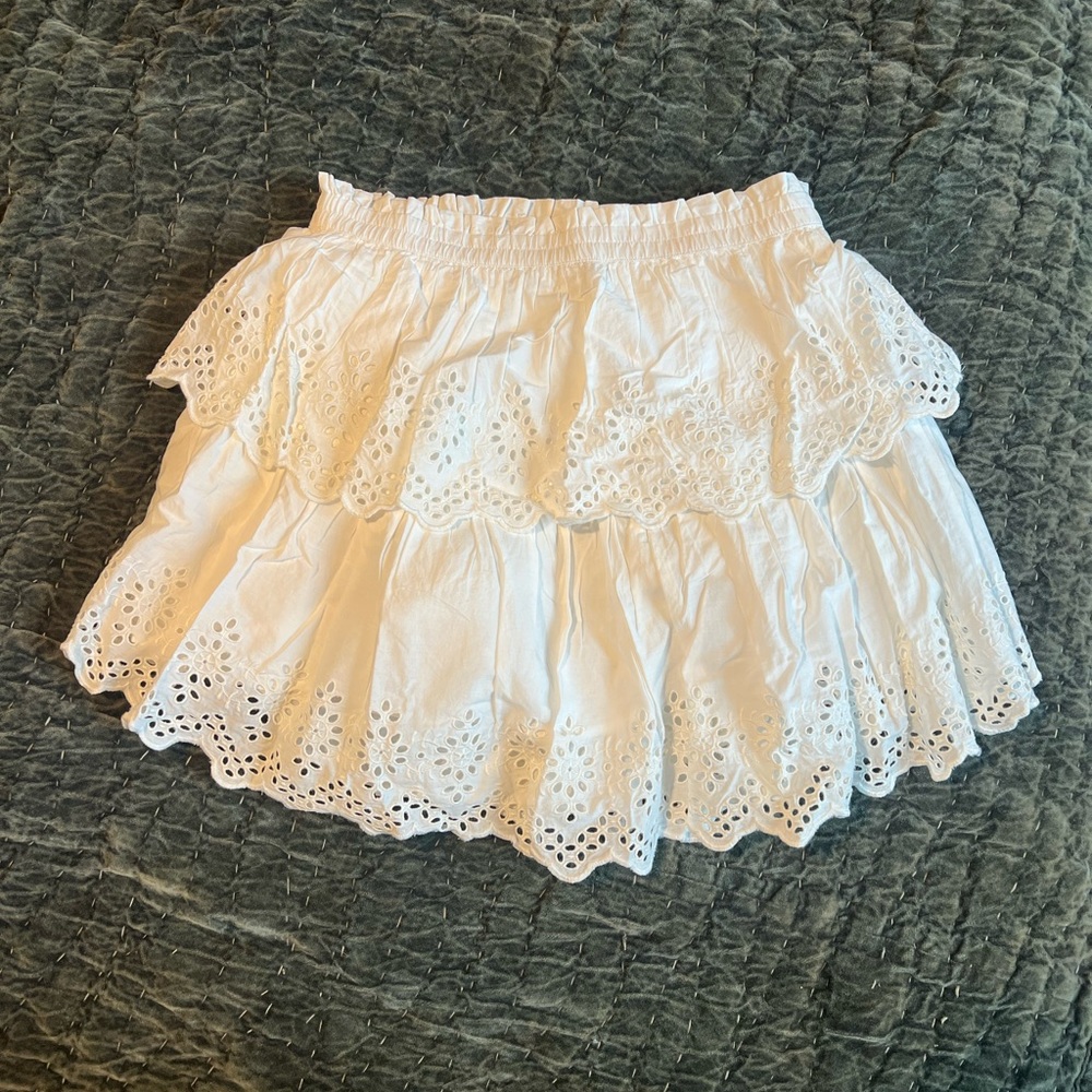 NWT Gap eyelet mini skirt - size M